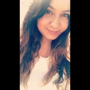 Meet your Posher, Elizabeth